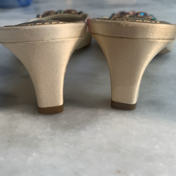 Louis Vuitton Vintage Kitten Heel Satin Jeweled Mules -Adorable. Flaw - Picture 12 of 13